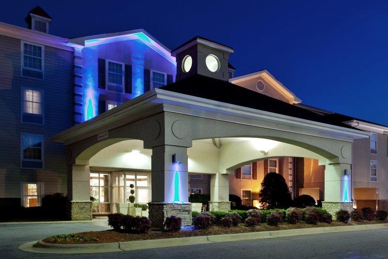 Holiday Inn Express Hotel & Suites Conover - Hickory Area By Ihg Bagian luar foto